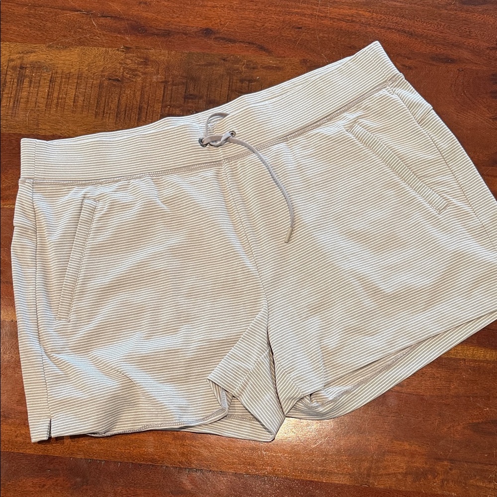 Athleta Women's Striped Shorts L